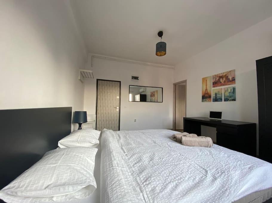 Gorgeous Apartment Near Old Town Bucareste Exterior foto