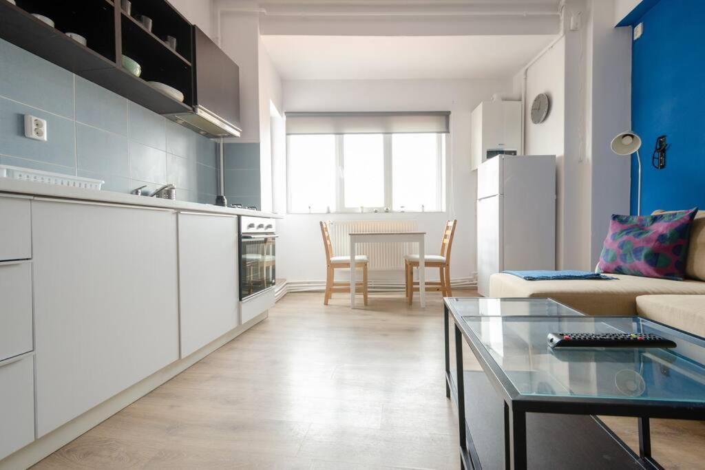 Gorgeous Apartment Near Old Town Bucareste Exterior foto
